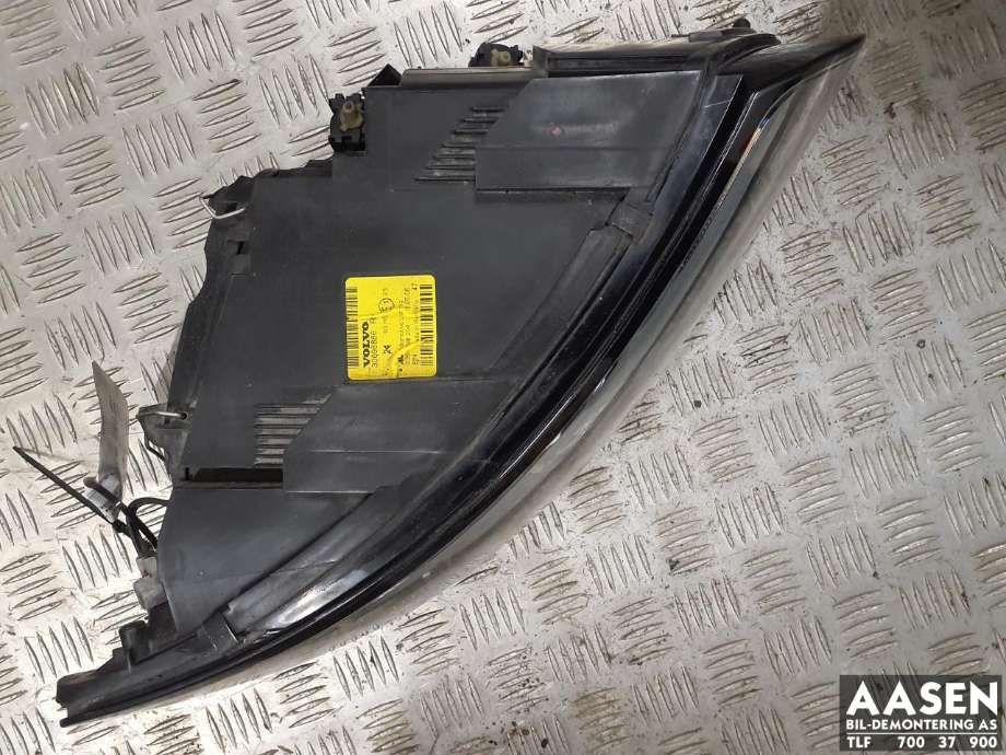 Frontlykt høyre xenon til Volvo V50 2004-2007 (Fase 1)  