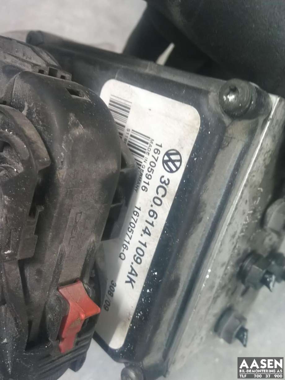ABS sentral til VW Passat 2005-2010 (B6) (B6) (3C0 614 109 AK|)
