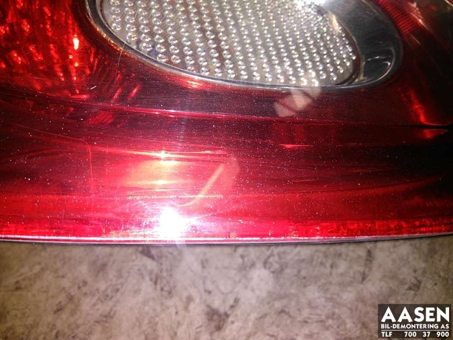 Baklykt venstre ytre til VW Tiguan 2007-2011 (Type I, Fase 1)  (5N0 945 095 H|5N0 945 111 D|)