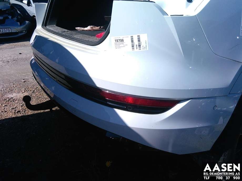 Støtfanger bak til Audi e-tron 2018-->>  (4KE 807 067|4KE 807 434 C|)