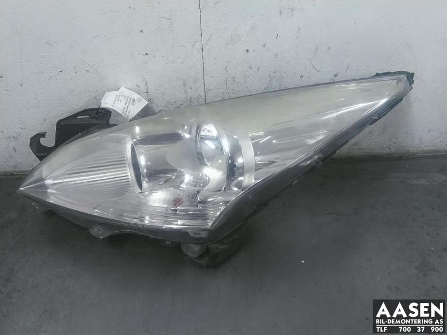 Frontlykt venstre halogen til Peugeot 3008 2009-2016 (Type I)