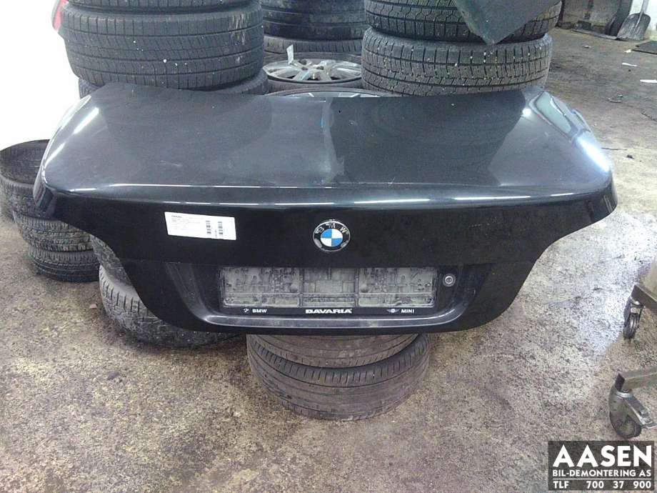 Bakluke sedan til BMW 5-Serie, 2003-2010 (E60/E61) (E60/E61) (41 62 7 168 761)