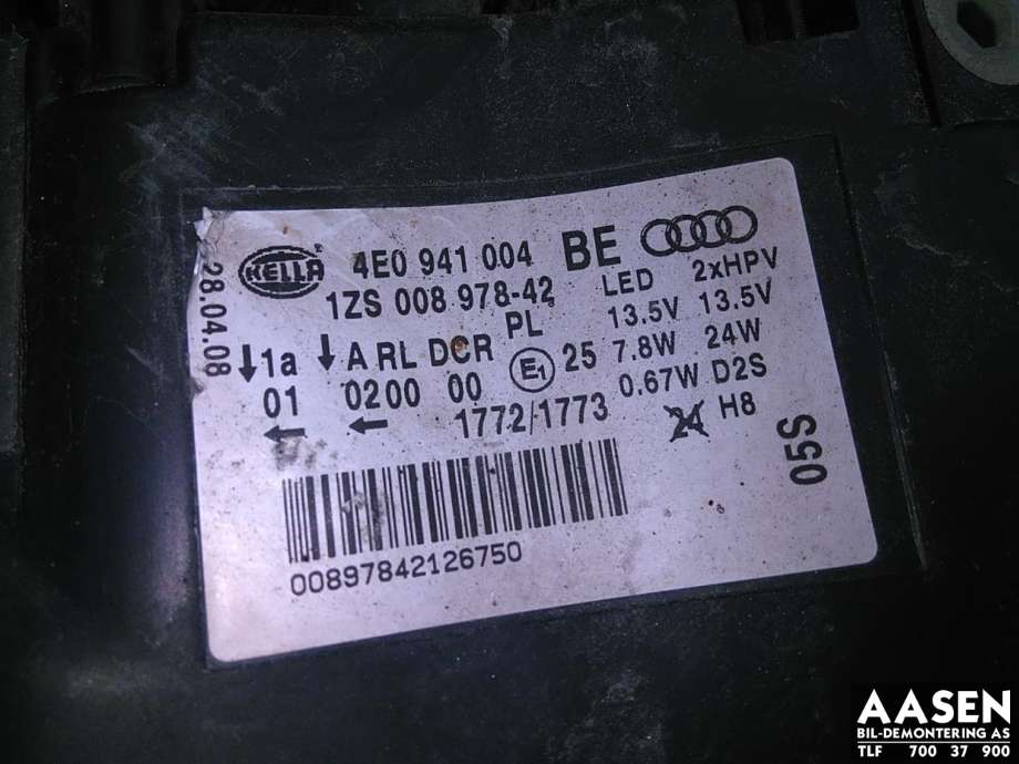 Frontlykt høyre xenon til Audi A8 2003-2010 (Type II) (HELLA|4E0 941 004 BE|4E0 941 004 DC|)