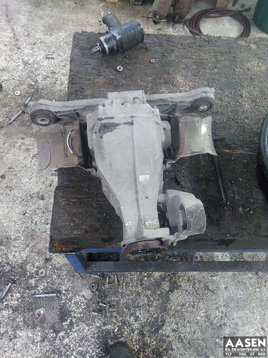 Kardang klokke bak til Audi A8 2003-2010 (Type II) (0AR 500 043|)