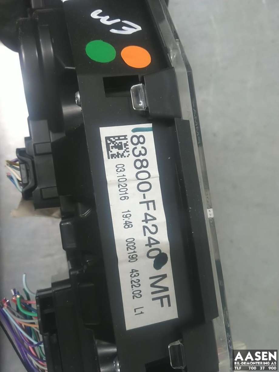 Instrumentpanel til Toyota C-HR 2016-->>