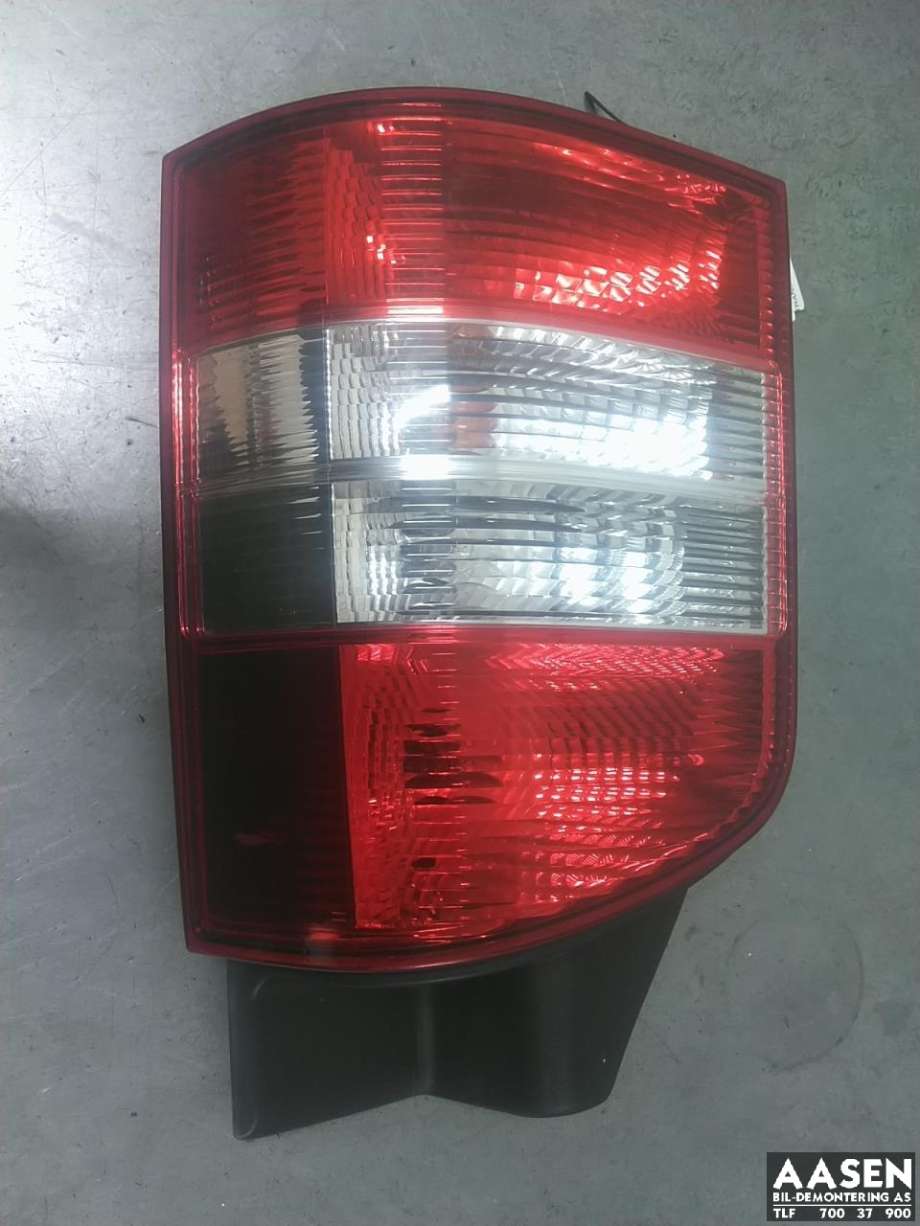 Baklykt høyre til VW Transporter / Caravelle 2009-2015 (Fase 2) (T5) (T5) (7H5 945 096 M|)