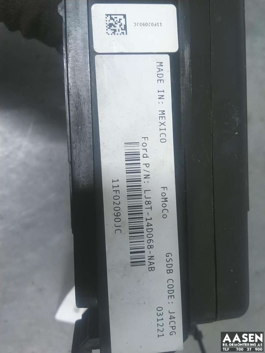 Sikringsboks motorrom til Ford Mustang Mach-e 2020-->>  (2615830|LJ8T-14D068-NAB|LJ8T-14D068-NAC)