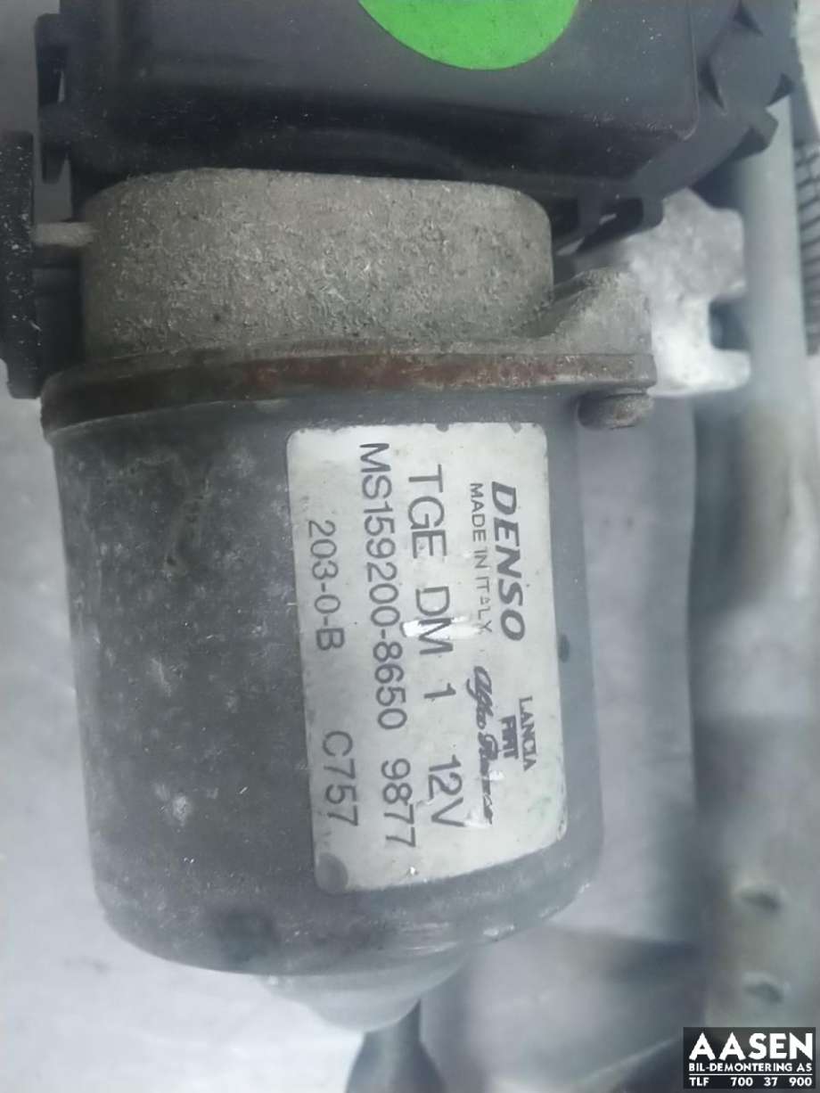 Viskermotor frontrute komplett m/overføring til Fiat 500 2008-2020