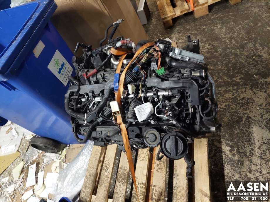 Motor diesel til BMW X5 2007-2013 (E70) (E70) (N57D30A|11 00 2 180 689|N57D30A|)