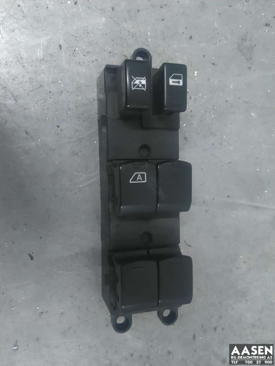 Bryter ruteheis førerdørspanel til Subaru Impreza, 2008-2012 (Type III)