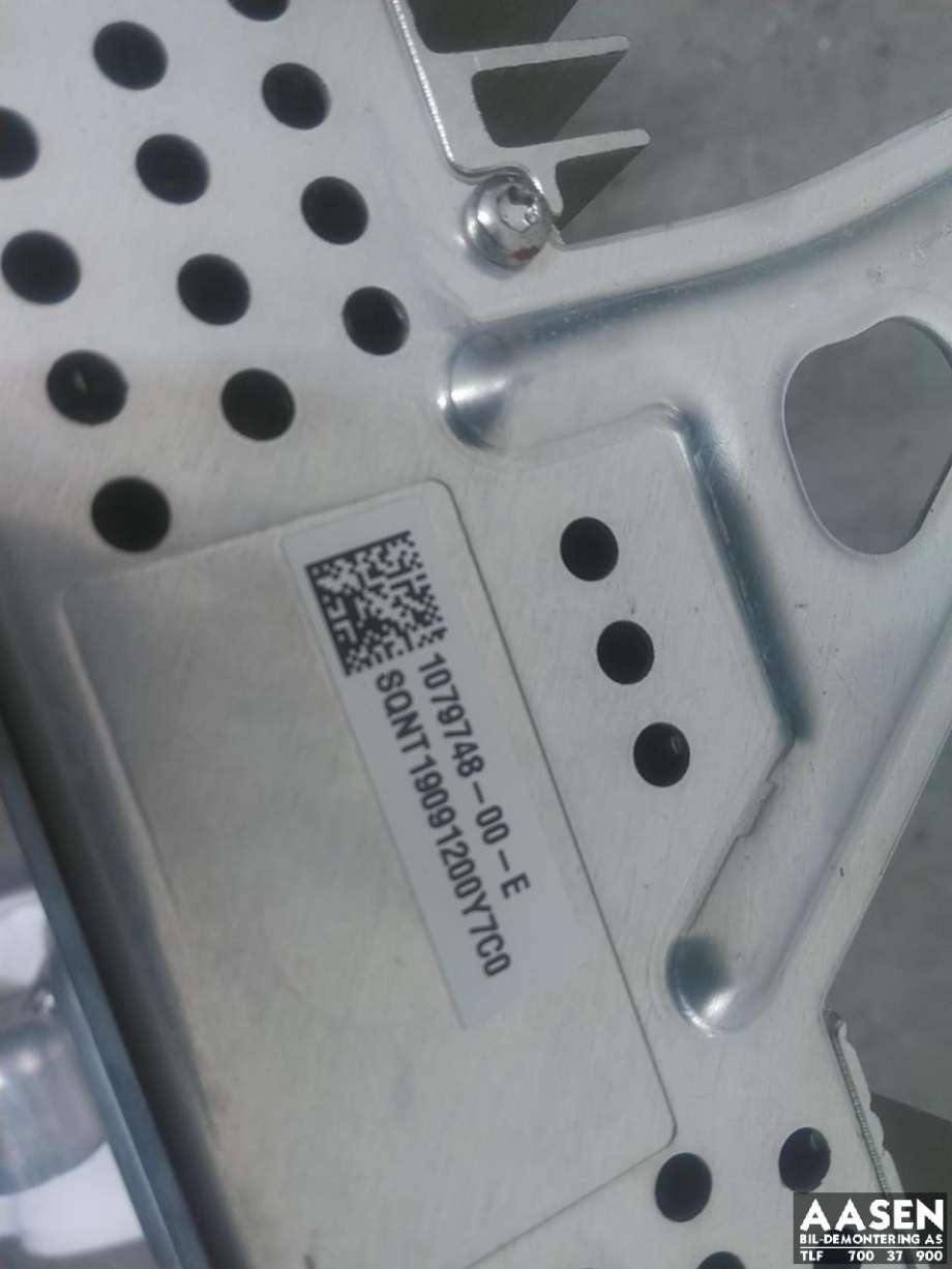 Bilstereo forsterker til Tesla Model 3 2018-2023 (Fase 1)  (1079748-00-E|)