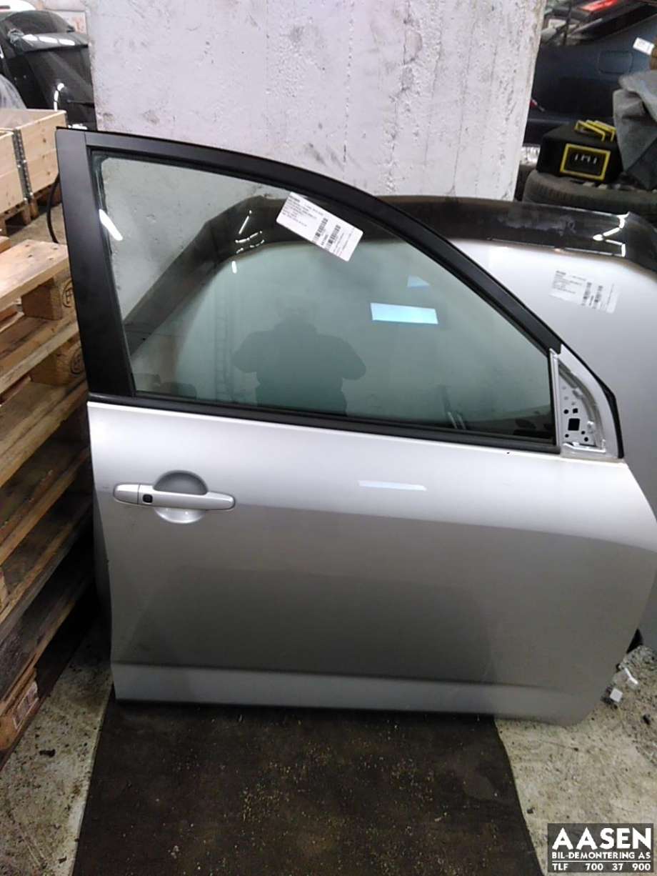 Dør høyre foran til Toyota RAV4 2006-2009 (Type III, Fase 1) (67001-42120|)