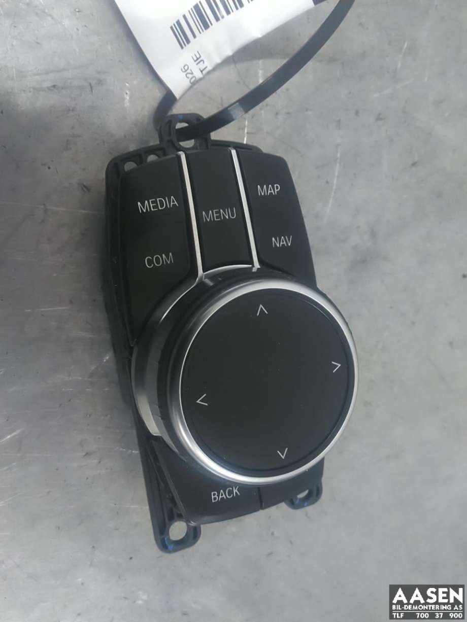 Bilstereo navigasjon betjeningspanel til BMW 5-Serie 2017-->> (G30/G31) (G30/G31) (65 82 5 A3B 1E2|)
