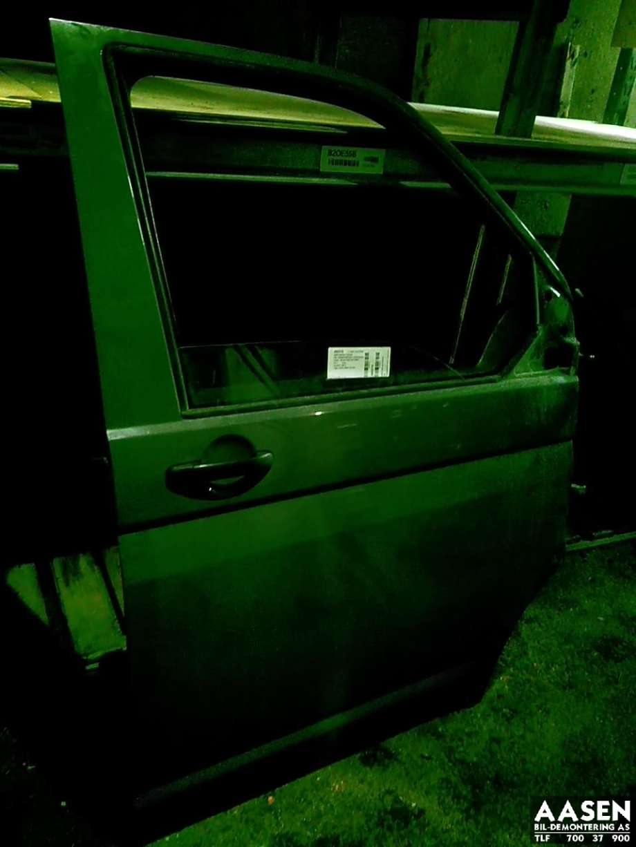 Dør høyre foran til VW Transporter / Caravelle 2009-2015 (Fase 2) (T5) (T5)