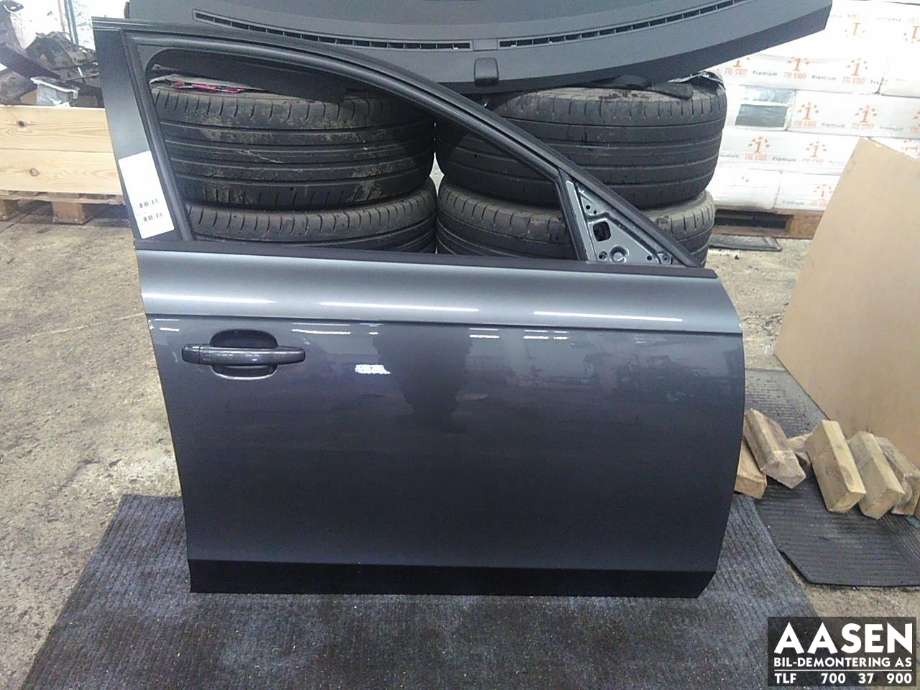 Dør høyre foran til Audi A4, 2007-2014 (Type IV) (B8) (B8)