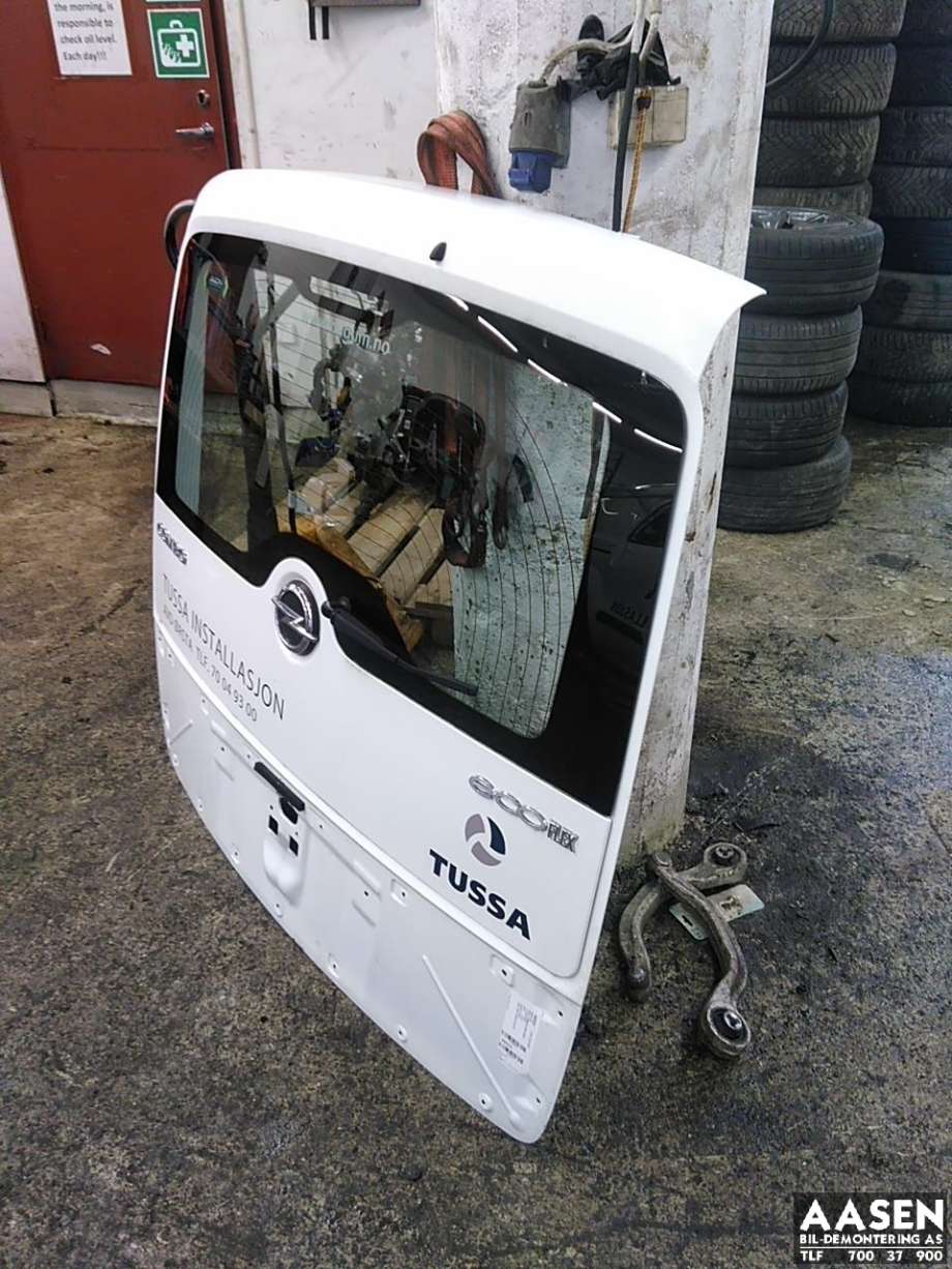 Bakluke til Opel Combo D 2012-2018