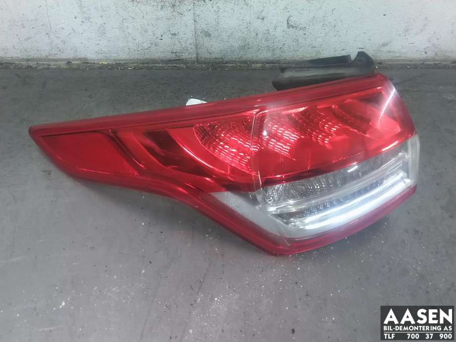Baklykt venstre ytre til Ford Kuga 2013-2019
