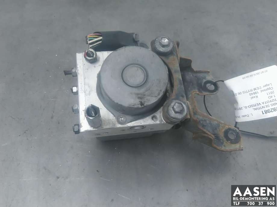 ABS sentral til Toyota Verso-S, 2011-2015 (COMBI) (COMBI)