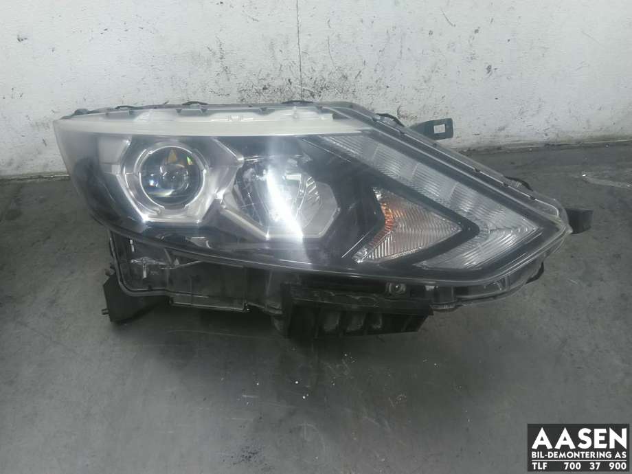 Frontlykt høyre xenon til Nissan Qashqai 2014-2021 (Type II)