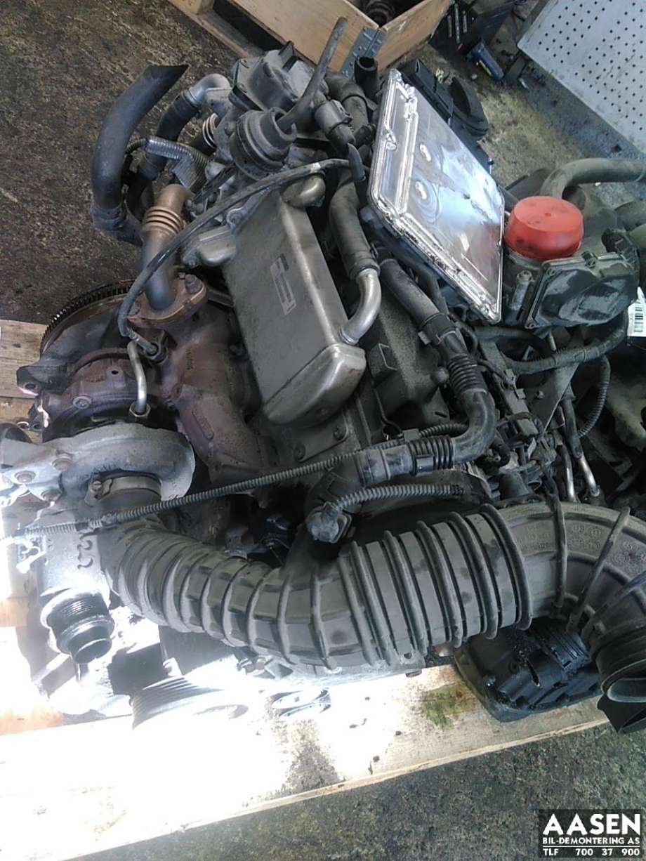 Motor diesel til VW Transporter / Caravelle 2009-2015 (Fase 2) (T5) (T5) (CAAC|03L 100 090 E|03L 100 090 EX|)