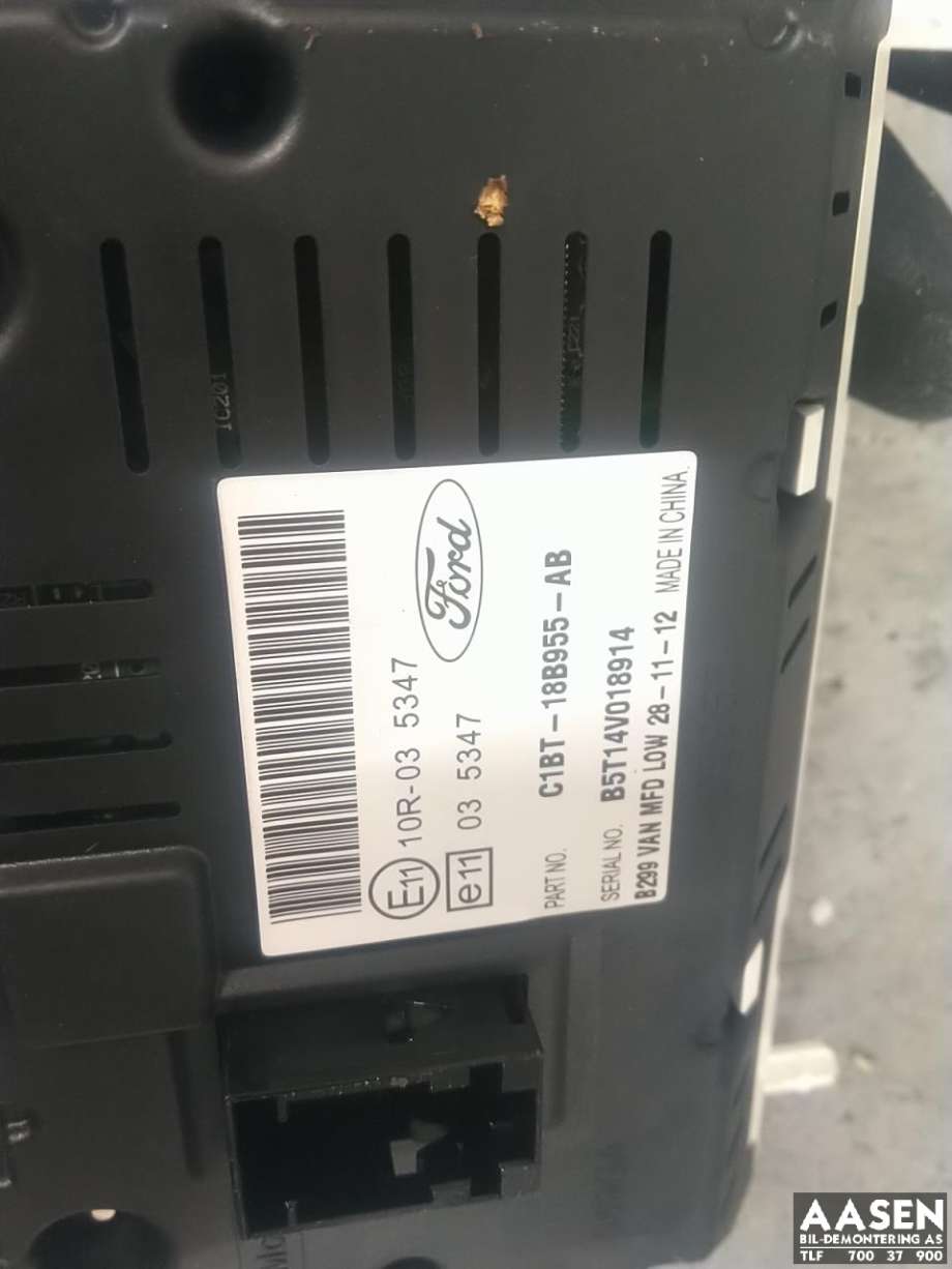 Bilstereo navigasjon skjerm til Ford Fiesta 2013-2017 (Type VI, Fase 2)  
