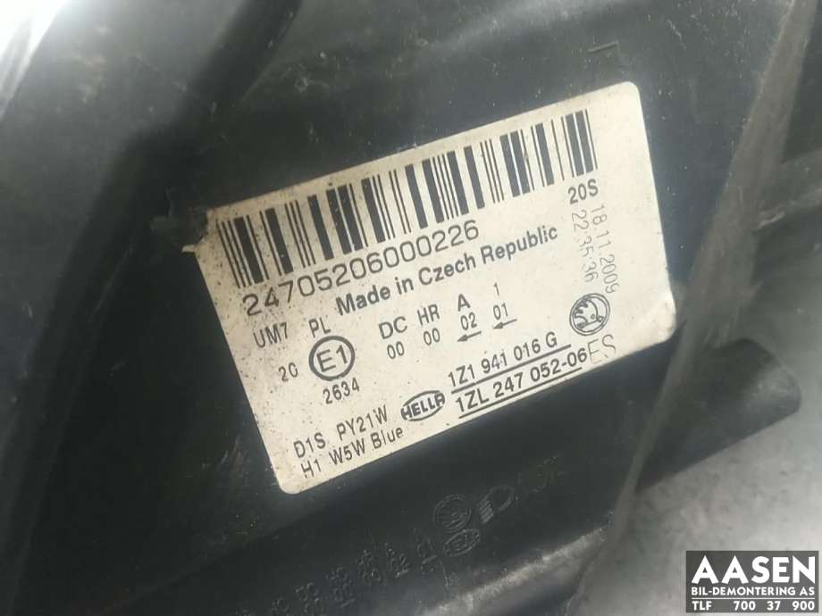 Frontlykt høyre xenon til Škoda Octavia 2009-2013 (Type II, Fase 2)  (1Z1 941 018 T||1ZL24705260)