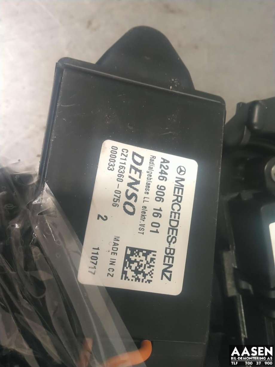 Varmeapparat motor til Mercedes GLA 2014-2020 (X156) (X156)