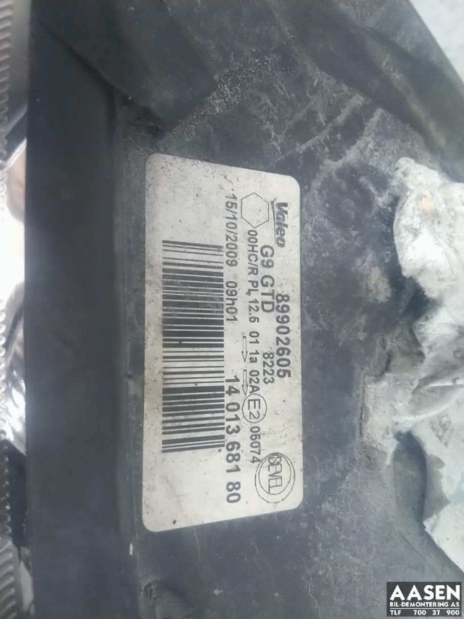 Frontlykt venstre halogen til Peugeot Expert 2007-2016 (Type II)