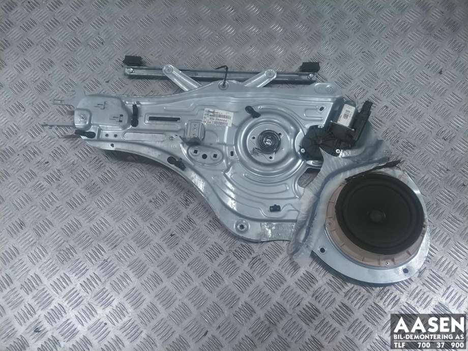 Ruteheis venstre foran til Kia Sportage 2010-2016 (Type III)  (82471 3U000|82450 3W010|)