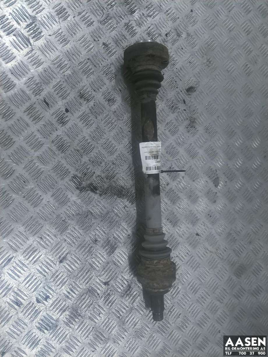 Drivaksel høyre bak til BMW 5-Serie 2003-2010 (E60/E61) (E60/E61) (33 20 7 572 430|)