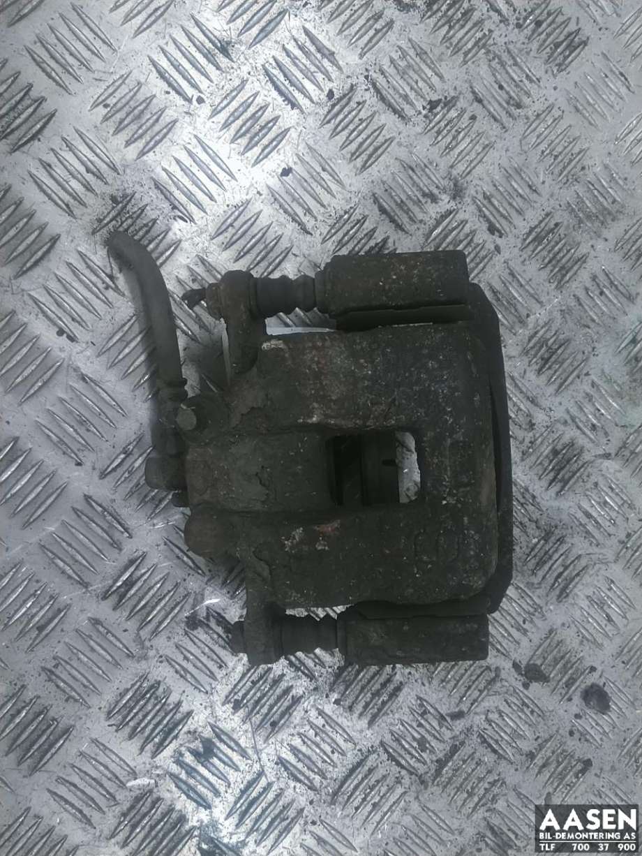 Bremsecaliper venstre foran til Suzuki SX4, 2009-2013 (Type I, Fase 2)  