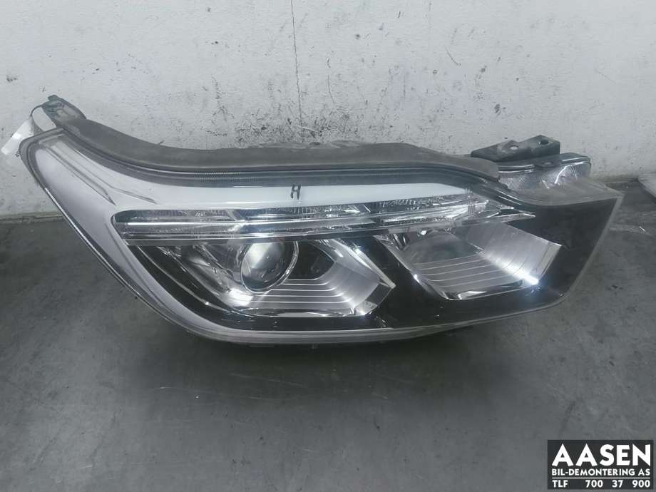 Frontlykt høyre xenon til SsangYong Rexton, 2018-->> (Y400) (Y400) 