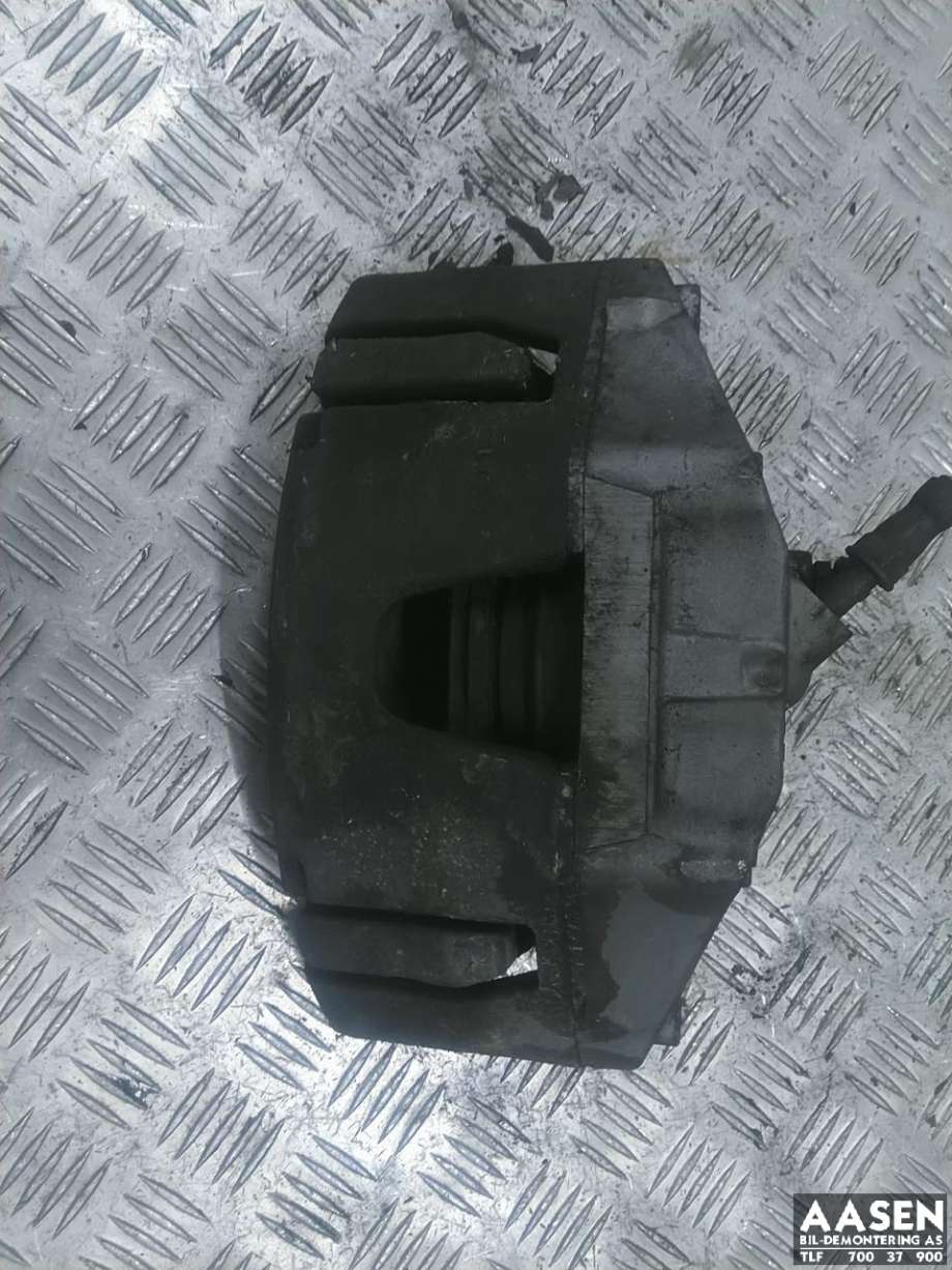 Bremsecaliper høyre foran til Volvo V40 2012-2019