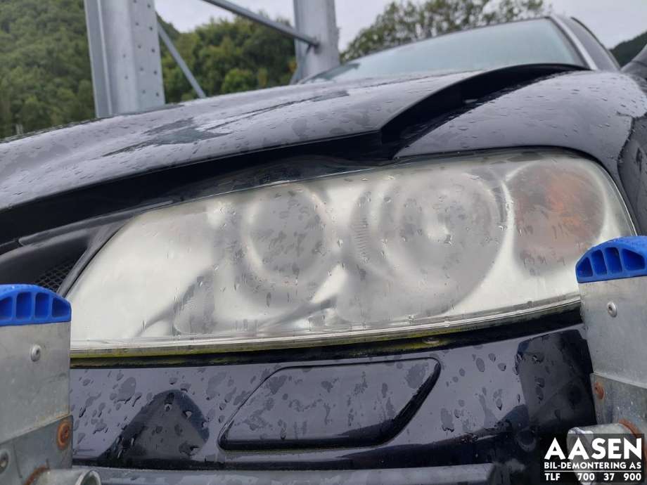 Frontlykt venstre xenon til Alfa Romeo 166, 1998-2007