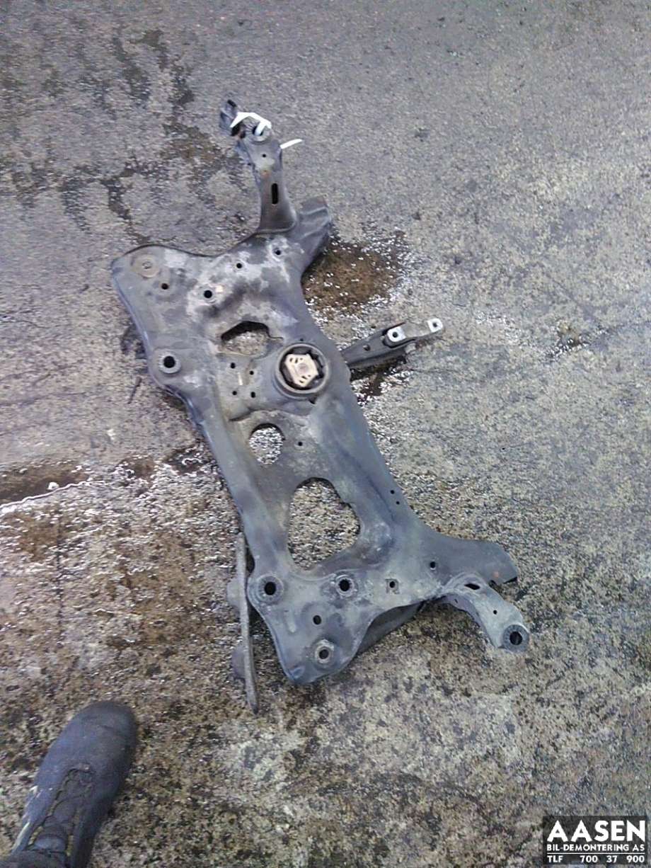 Travers foran hoved til VW Caddy, 2020-->> (Type IV) (5R3 199 315 D)