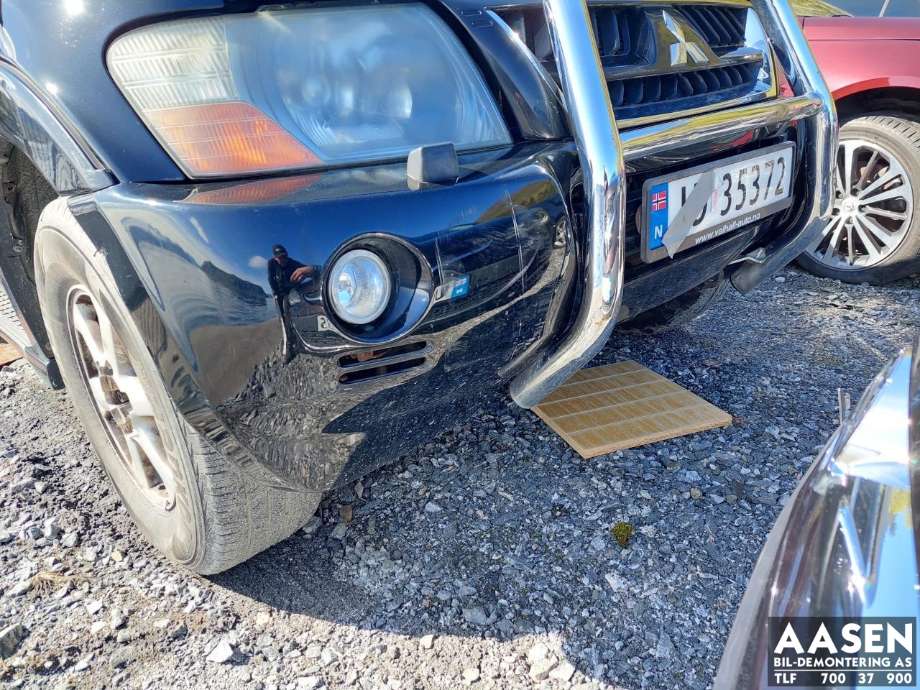 Støtfanger foran til Mitsubishi Pajero 2000-2006 (Type III)  