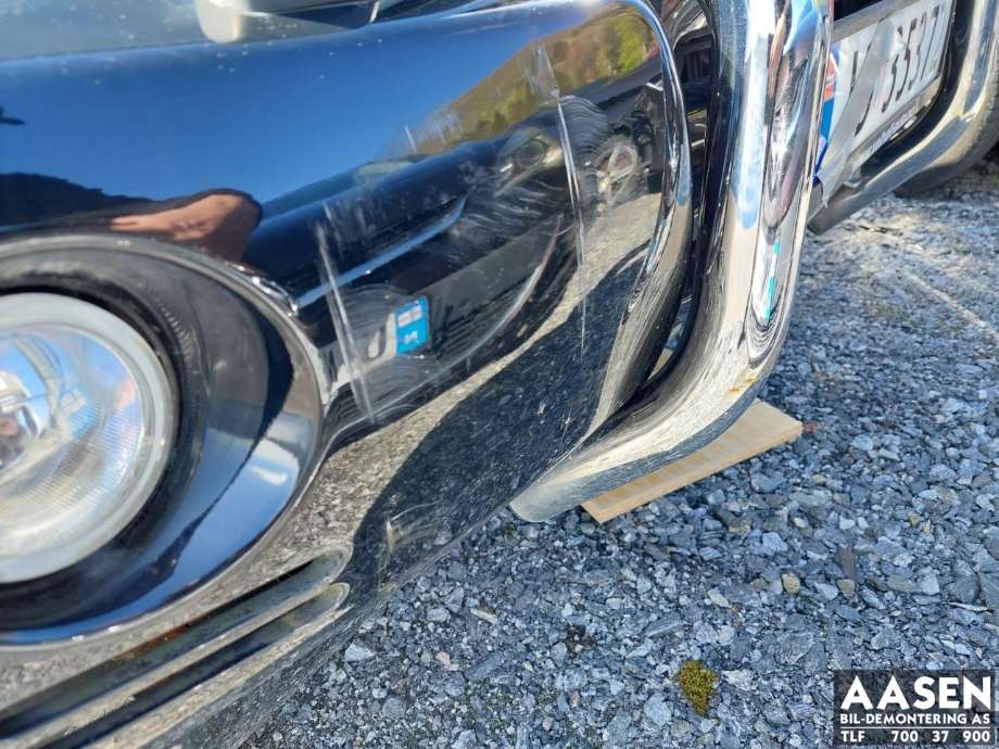 Støtfanger foran til Mitsubishi Pajero 2000-2006 (Type III)  