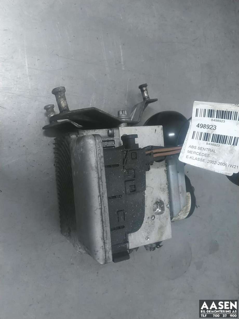 ABS sentral til Mercedes E-Klasse 2002-2006 (Fase 1) (W211) (W211) (A 009 431 25 12|)