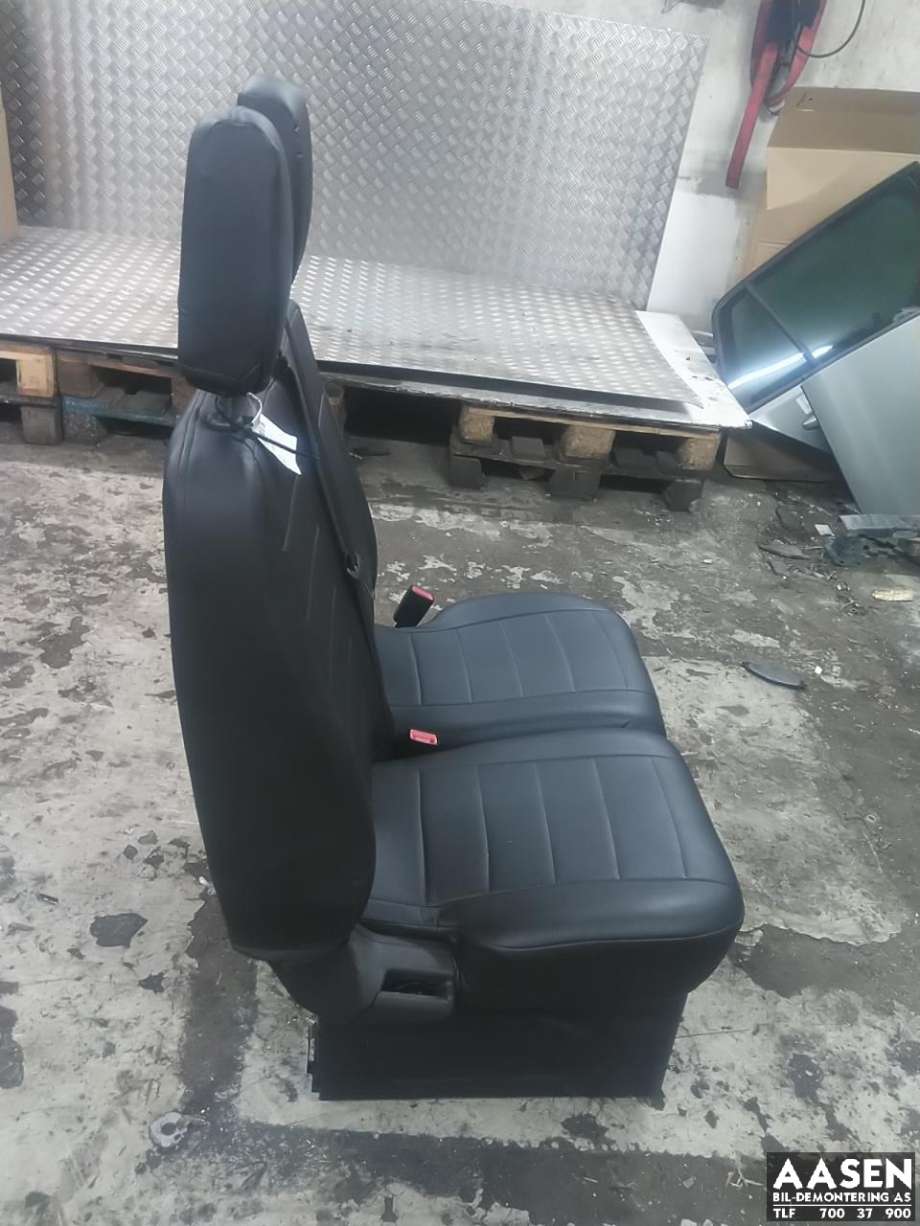 Sete foran høyre til Ford Transit Custom 2013-2023 (Type I)