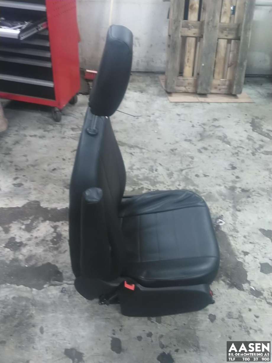 Sete foran venstre til Ford Transit Custom 2013-2023 (Type I)
