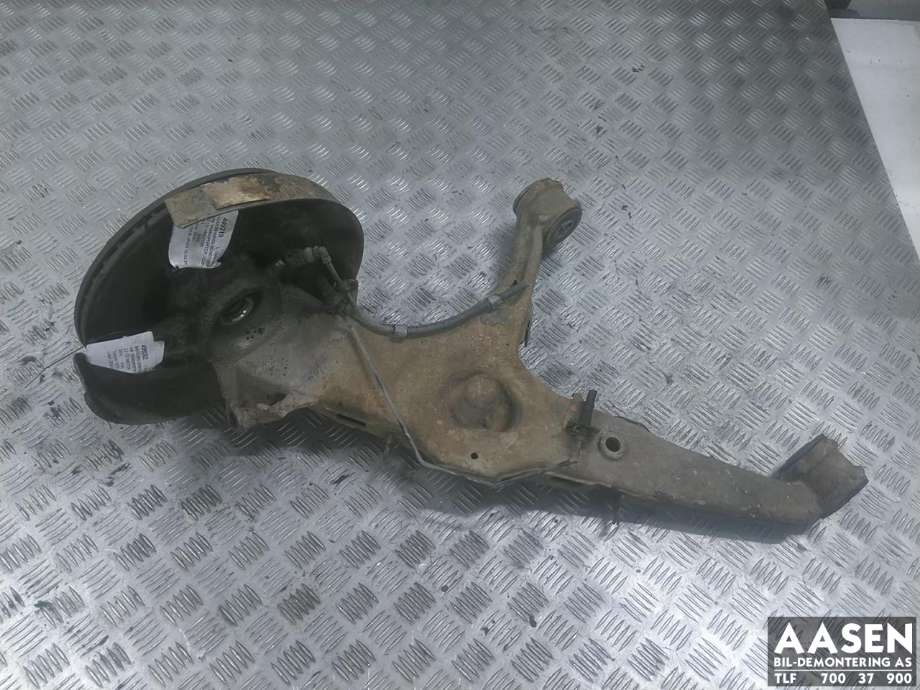 Bærebru venstre bak til VW Transporter / Caravelle 2009-2015 (Fase 2) (T5) (T5) (7H0 501 071 E|)