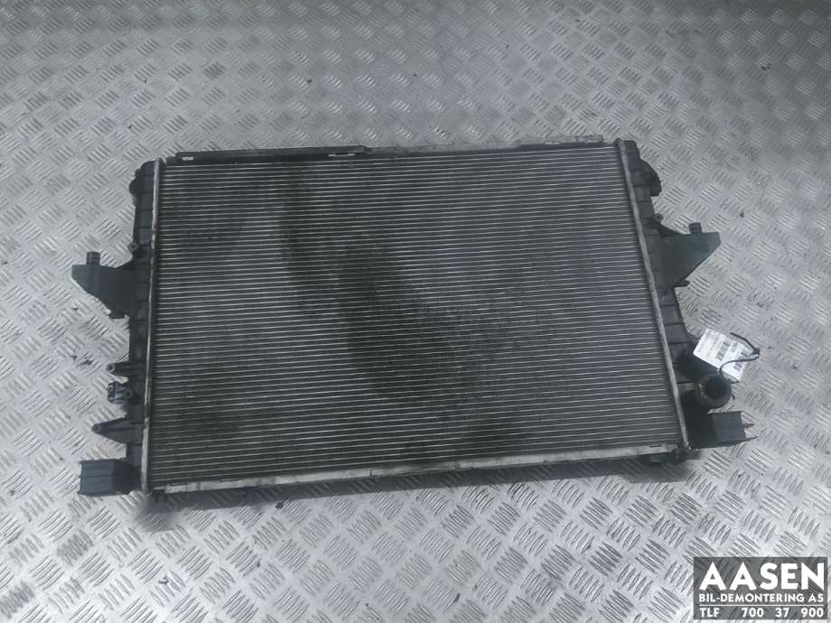 Radiator (manuell gir) til VW Transporter / Caravelle, 2009-2015 (Fase 2) (T5) (T5) (7E0 121 253 A)