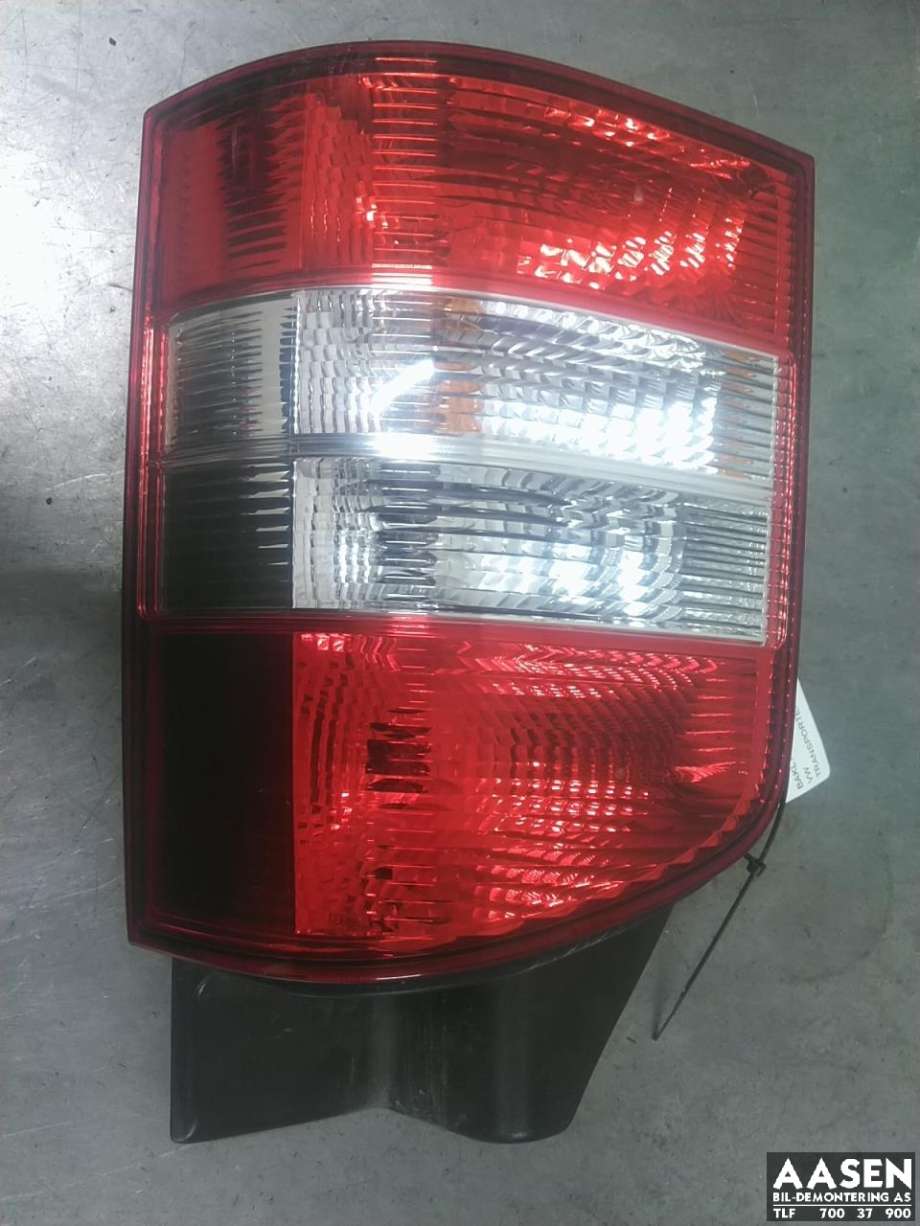 Baklykt høyre til VW Transporter / Caravelle, 2009-2015 (Fase 2) (T5) (T5) (7H5 945 096 M)