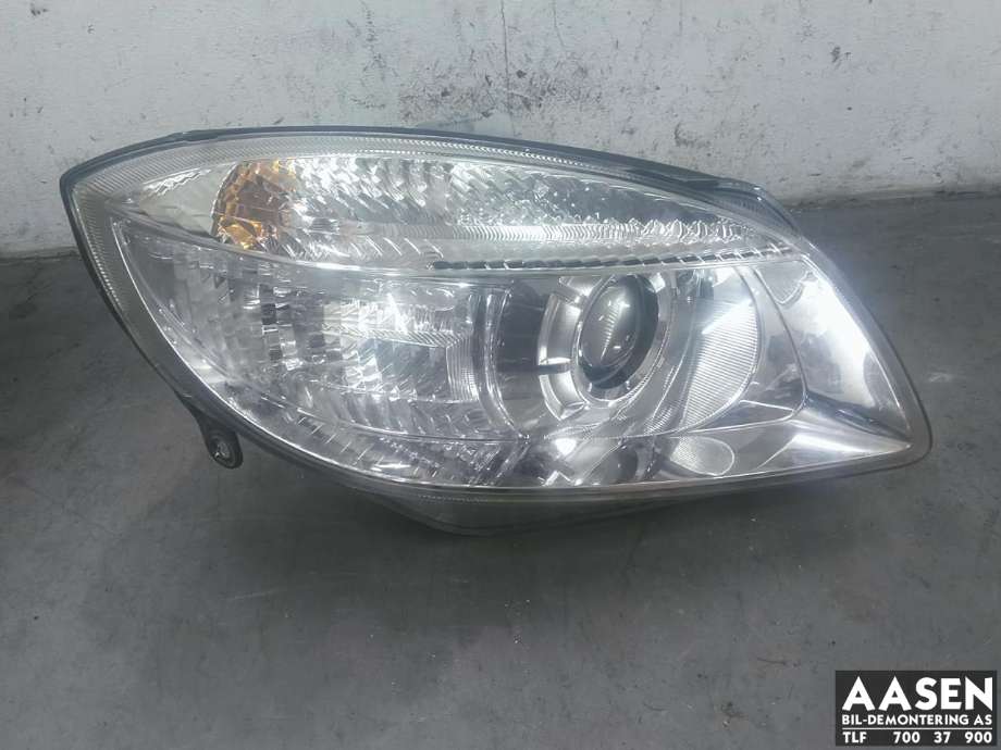 Frontlykt høyre halogen til Škoda Fabia, 2007-2010 (Type II, Fase 1)