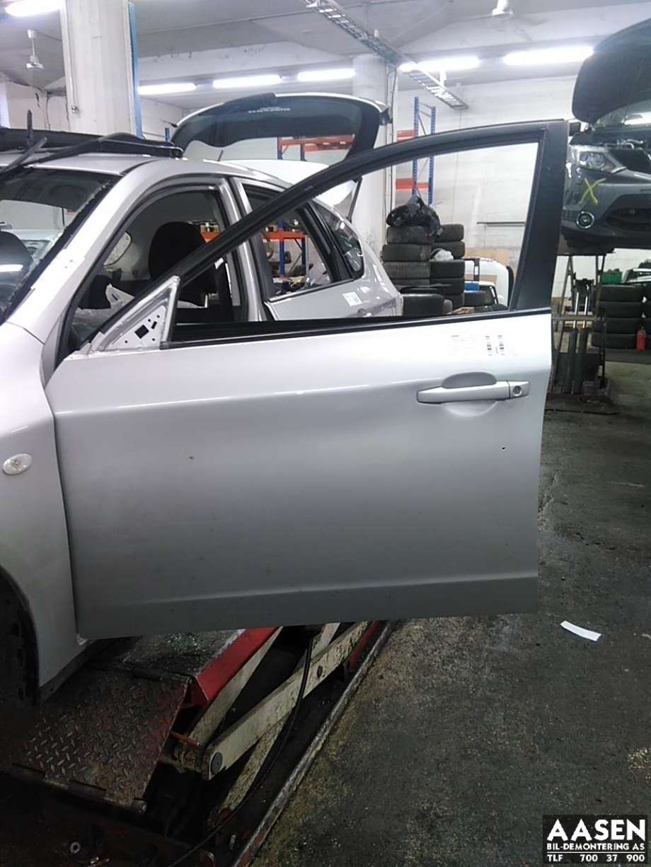 Dør venstre foran til Subaru Impreza, 2008-2012 (Type III)  