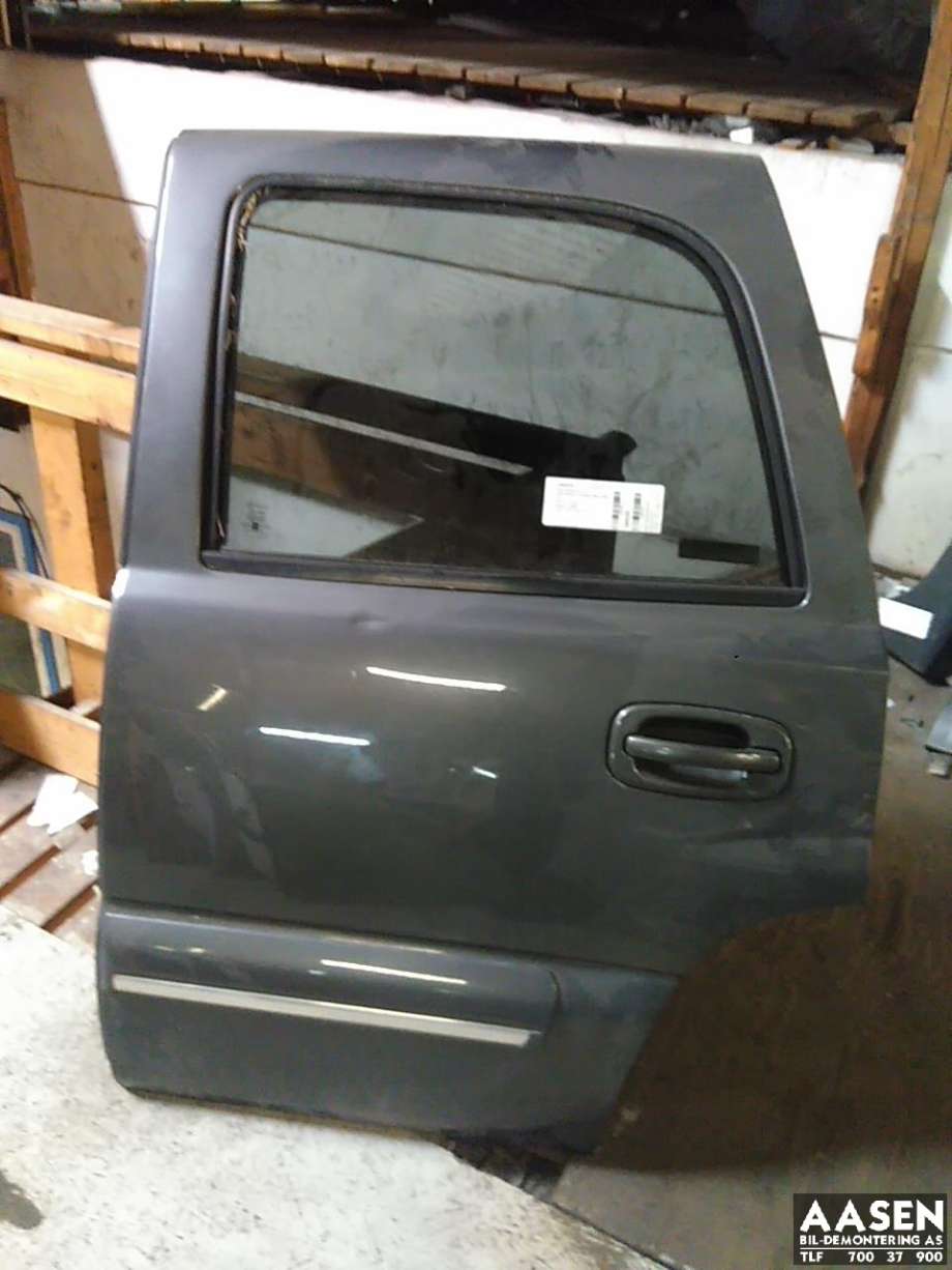 Dør venstre bak til Chevrolet Tahoe 2001-2005 (Type II)