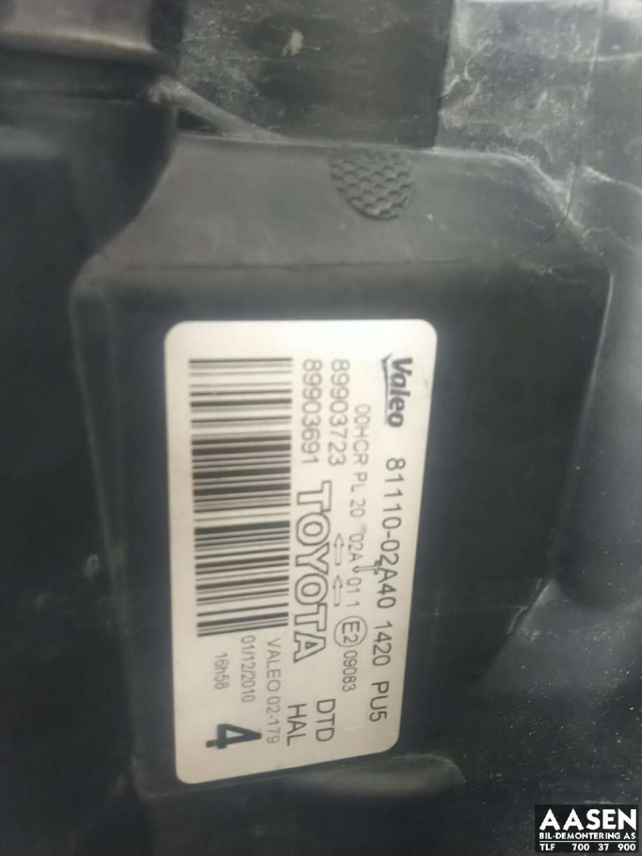 Frontlykt høyre halogen til Toyota Auris 2010-2012 (Type I, Fase 2)  
