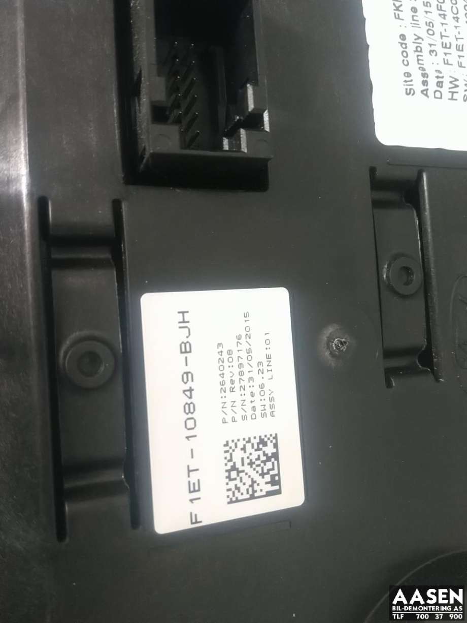 Instrumentpanel til Ford Focus 2014-2018 (Type III, Fase 2)