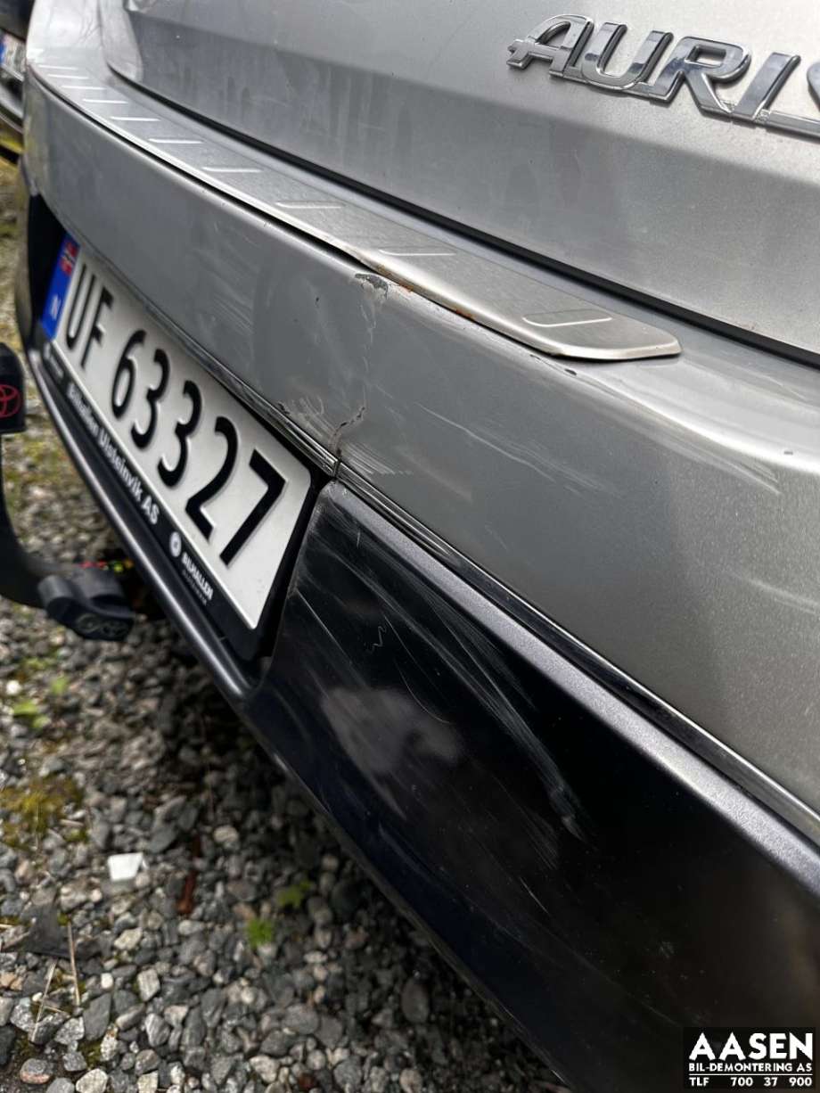 Støtfanger bak til Toyota Auris 2013-2015 (Type II, Fase 1) (5215902997|)