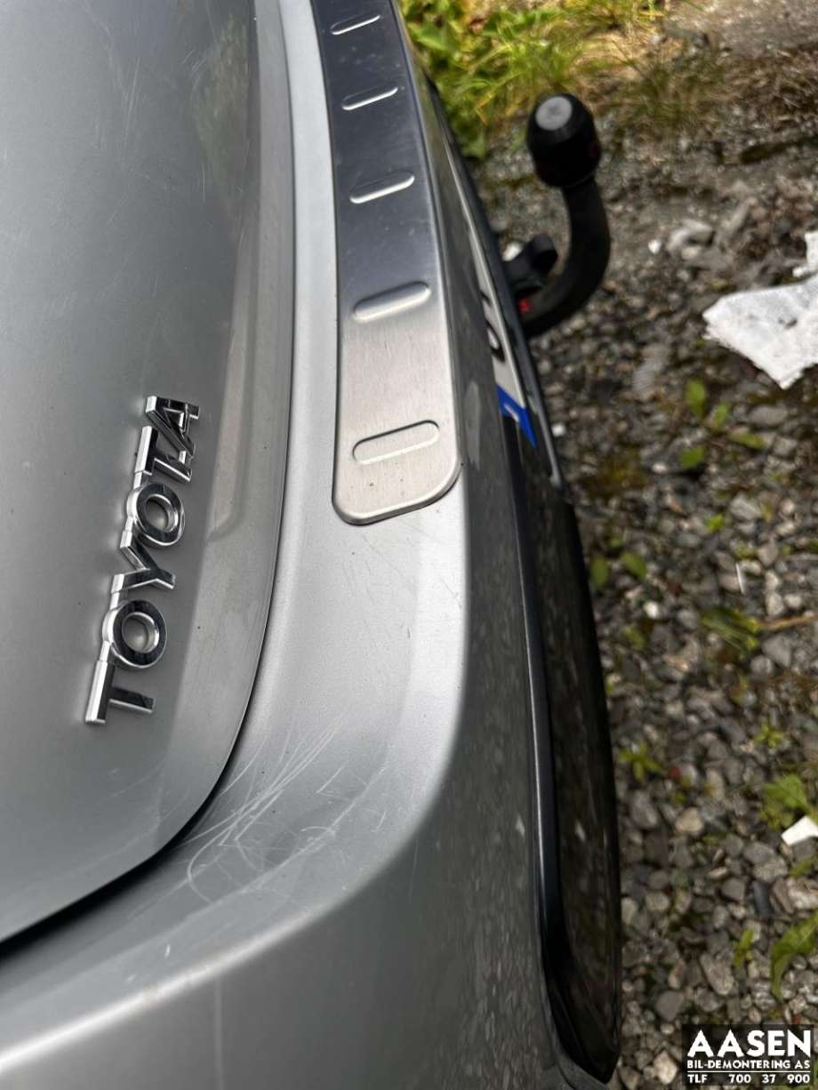 Støtfanger bak til Toyota Auris 2013-2015 (Type II, Fase 1) (5215902997|)